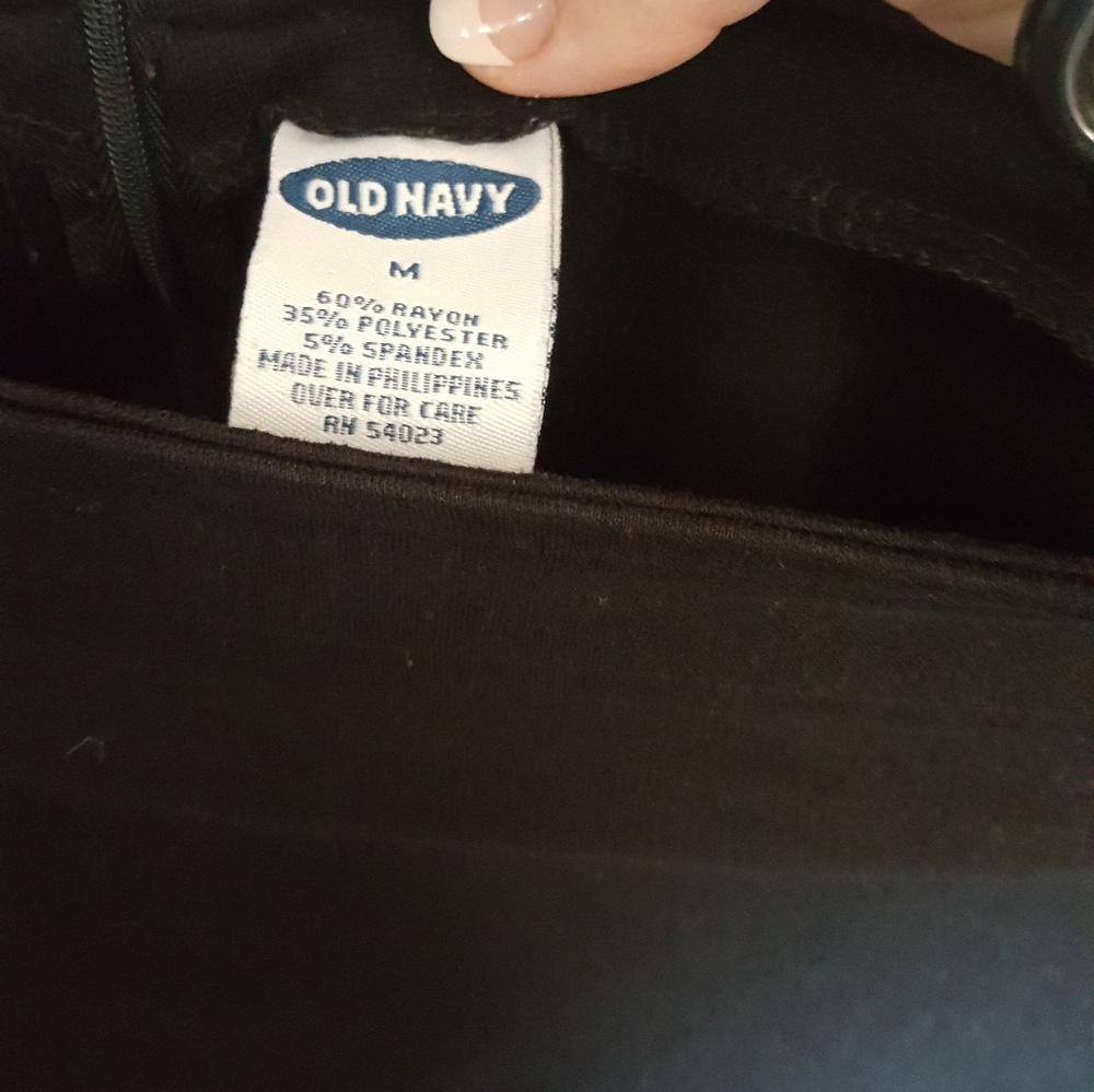 Old Navy Black Skirt - Picture 2 of 3